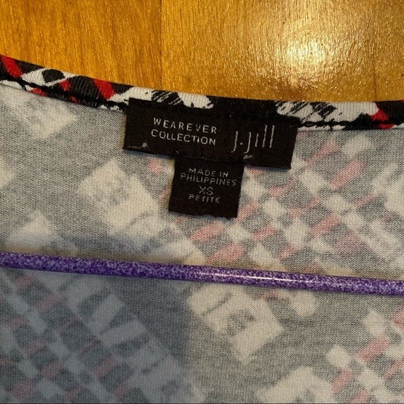 J. Jill Tank Top Wearever Black Red White Sleeveless Criss Cross Geometric Print - Picture 3 of 6